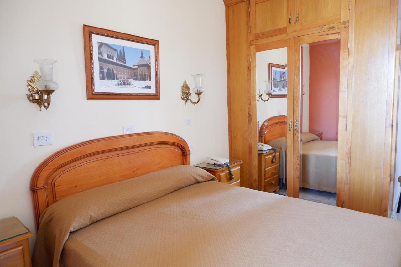 Hotel Central Lanjaron Luaran gambar