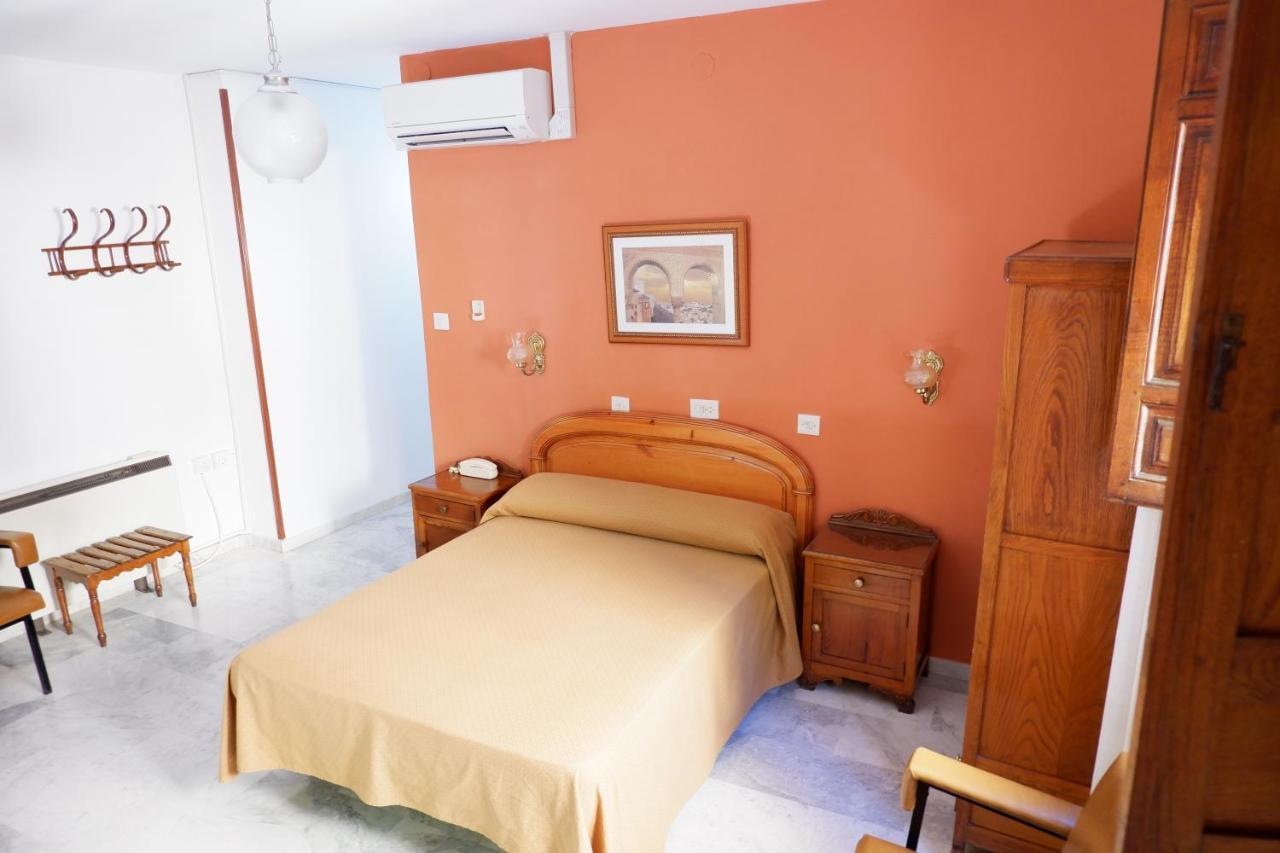 Hotel Central Lanjaron Luaran gambar